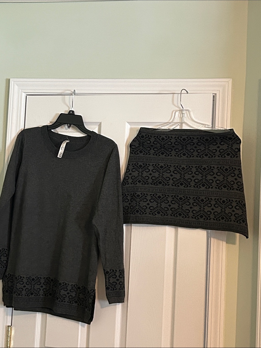 Women's Charcoal Gray Patterned Poncho Sweater